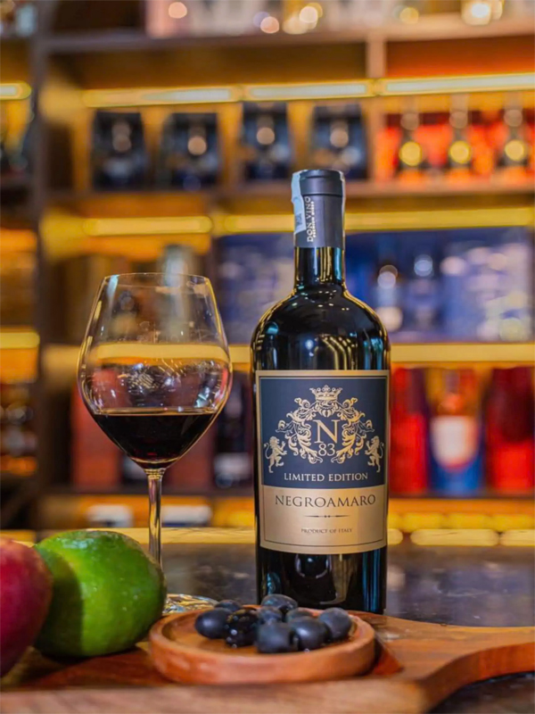 ruou-vang-n83-limited-edition-negroamaro